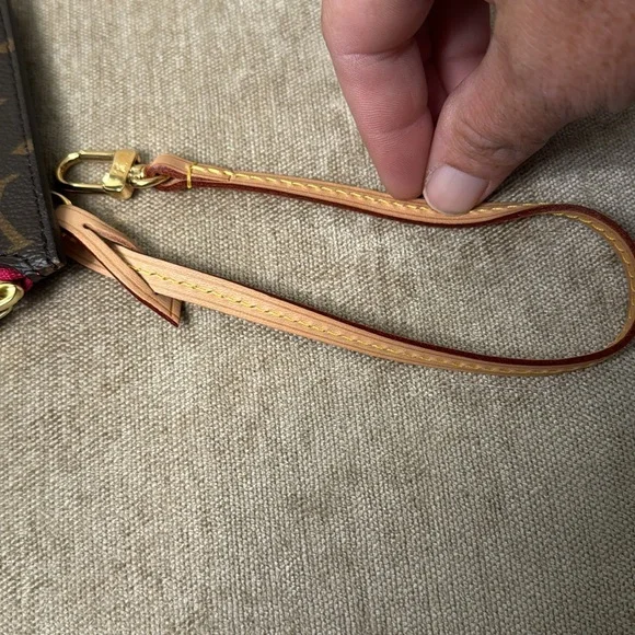 LOUIS VUITTON - NEW Neverfull Pink Pivone Pochette Monogram - for PM or … - Picture 10 of 10